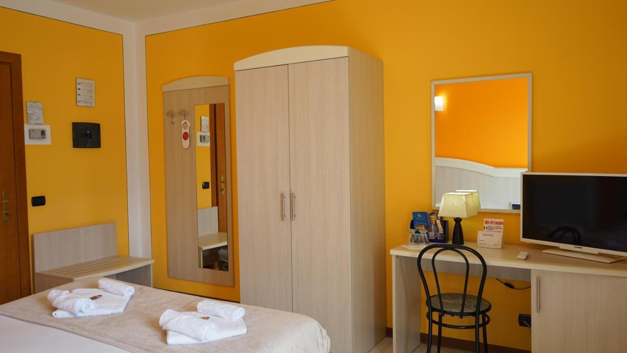 Albergo Bel Soggiorno Oggebbio Exterior photo